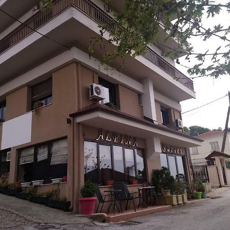 Alpina Suites Касторія Екстер'єр фото