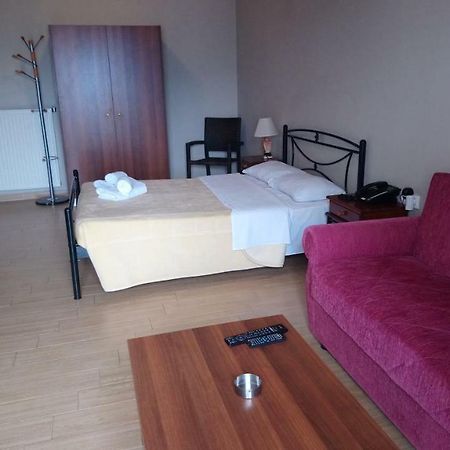 Alpina Suites Касторія Екстер'єр фото
