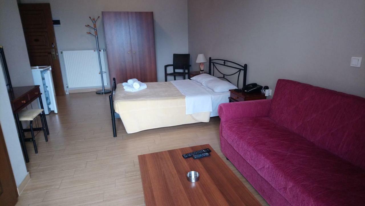Alpina Suites Касторія Екстер'єр фото