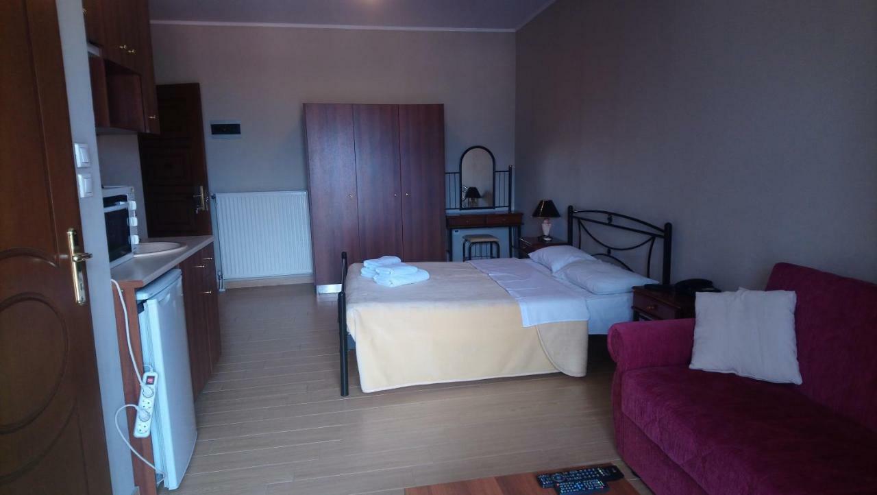 Alpina Suites Касторія Екстер'єр фото